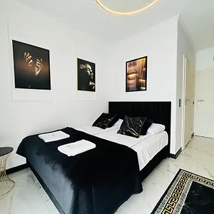 Na Spokojnej Apartment